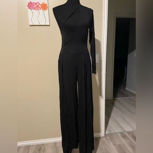 Two piece suit, very elegant!!!